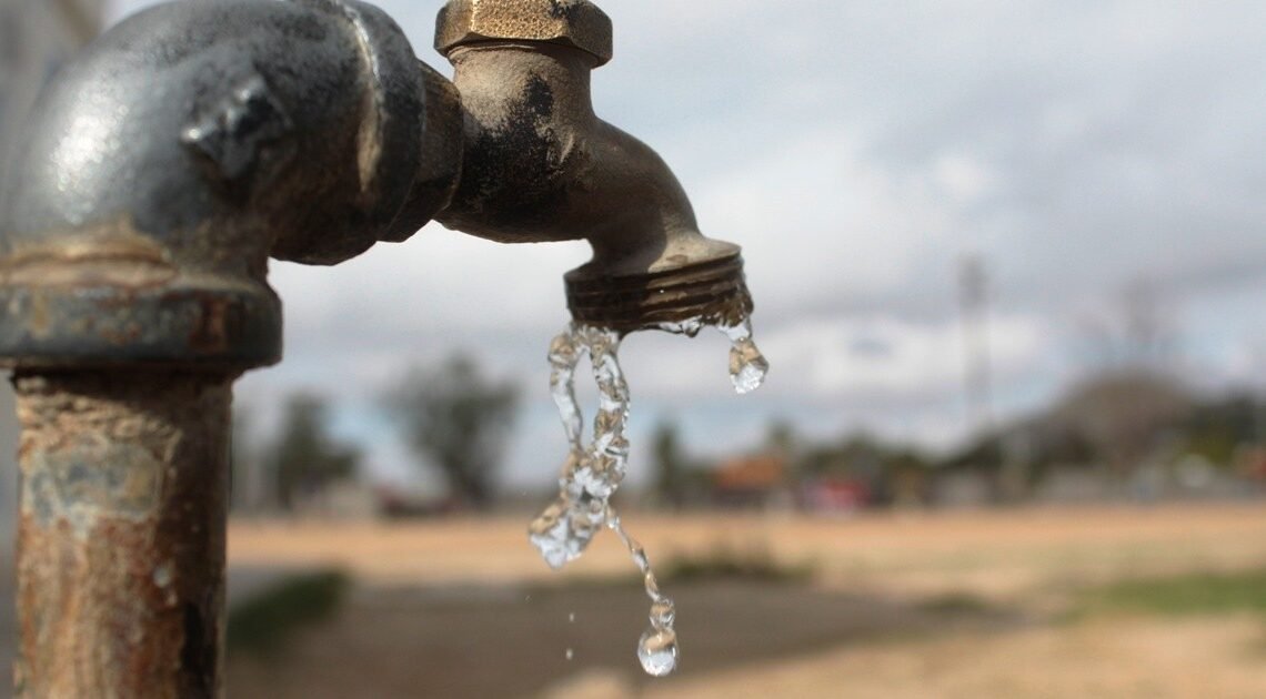 ¡Infórmese! Sin agua varias colonias del Norte de Hermosillo debido a daños en transformador por lluvia