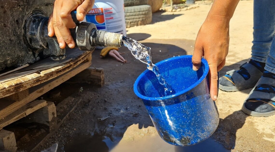 Hermosillo: Vecinos de Paseos del Pedregal denuncian problemas con abasto de agua