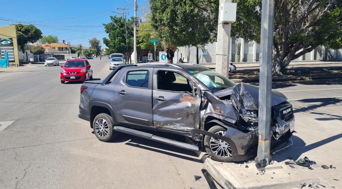 Aumentan choques contra postes y señalamientos en Hermosillo: Tránsito Municipal Aumentan choques contra postes y señalamientos en Hermosillo: Tránsito Municipal