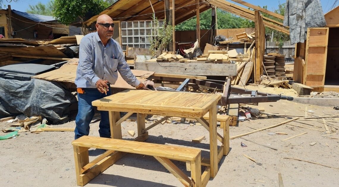 Hermosillo: Da Javier Esquivel una segunda oportunidad a la madera