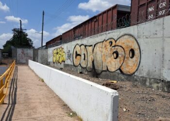 Construyen barda contra robos a tren en Ciudad Obregón
