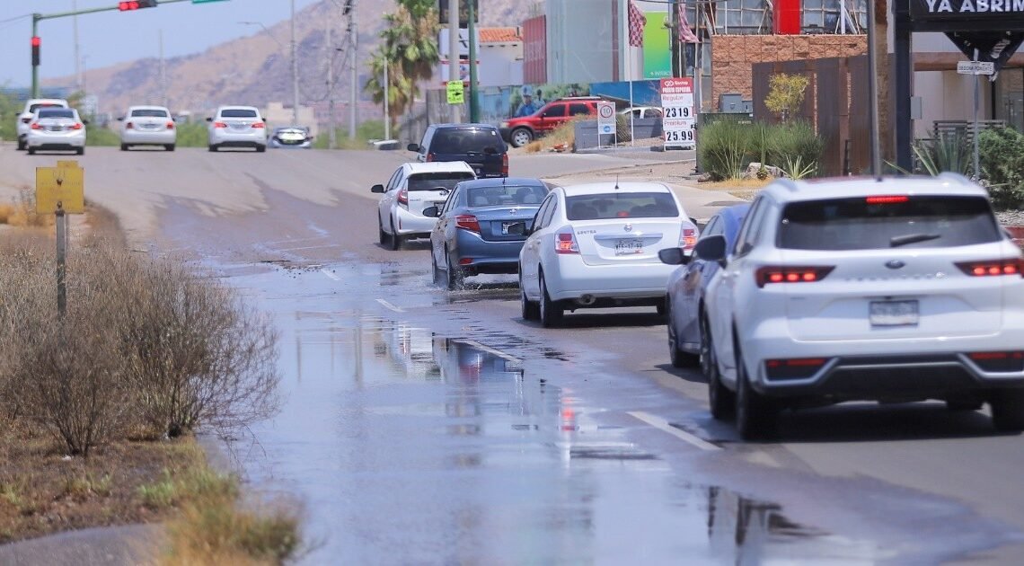 Hermosillo: Fuga de drenaje en Vado del Río afecta ventas de comercios hasta en un 45%
