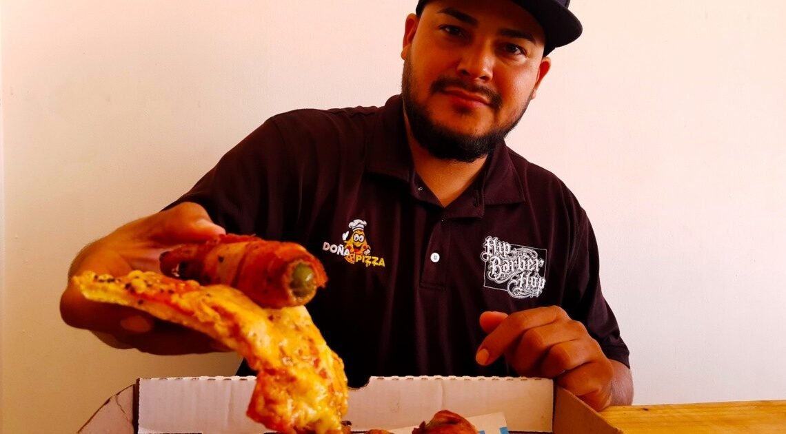 VIDEO | Pizza de pepperoni con su chile jalapeño relleno ¡Para los amantes de la comida “monchosa”!