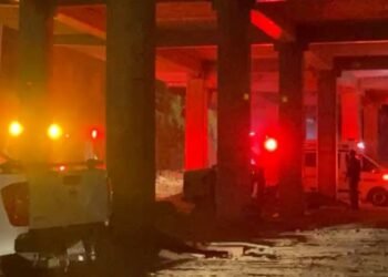Trasladan a dos obreros lesionados por derrumbe en Hospital San José a otro nosocomio para atenderse
