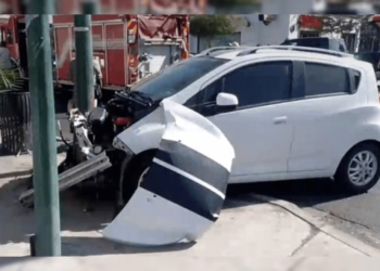 Mujer resulta lesionada tras choque en Rosales y Monterrey