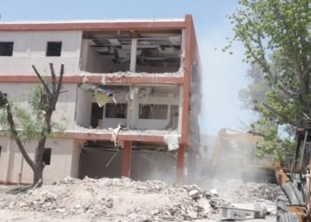 Universidad de Sonora demuele edificio de Ingeniería Civil y Minas