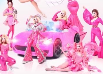 Drag Queens de Hermosillo se visten de Barbie para el estreno de la película, pero guardias les niegan tomarse fotos en la plaza