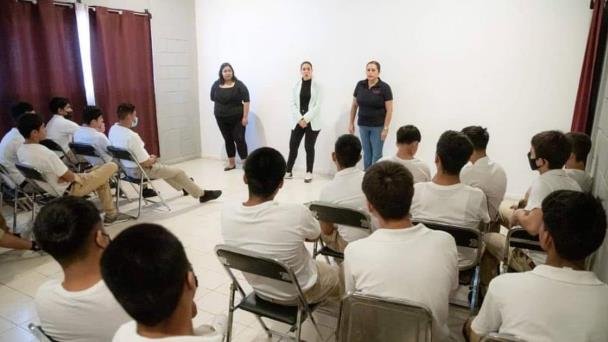 Mujeres cineastas llevan talleres a jóvenes del Itama en Hermosillo Mujeres cineastas llevan talleres a jóvenes del Itama en Hermosillo