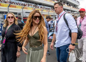 ¿Cuál es el propósito de la visita de Shakira a Londres?