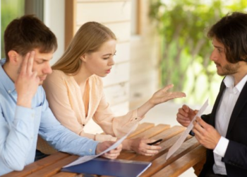 Millennials y Gen Z ya no compran viviendas; solo les alcanza para rentar