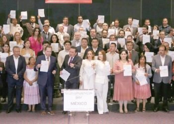 Renuncian cuatro senadores al PRI; cran Movimiento “Congruencia por México”