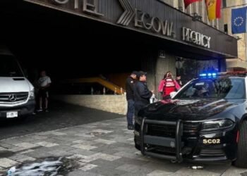 Incendio en hotel Segovia Regency deja 2 intoxicados en CDMX