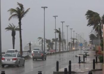 Fuertes lluvias y tormentas eléctricas dejan afectaciones en Mazatlán