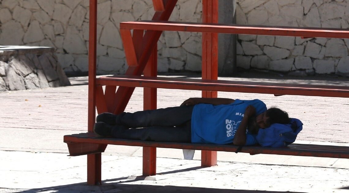 Hallan muerto a hombre en situación de calle por golpe de calor en local abandonado de Hermosillo