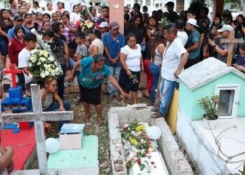Sepultan a Aitana, niña que perdió la vida en elevador del IMSS