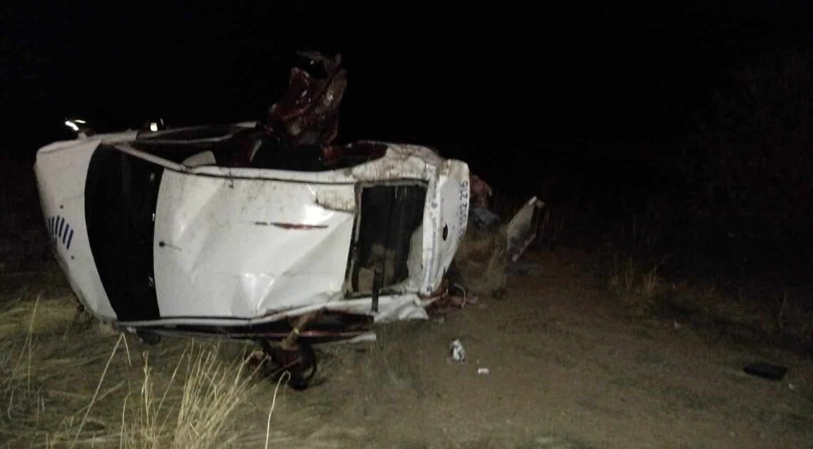 Volcadura en carretera Hermosillo-Guaymas deja tres muertes y una persona lesionada