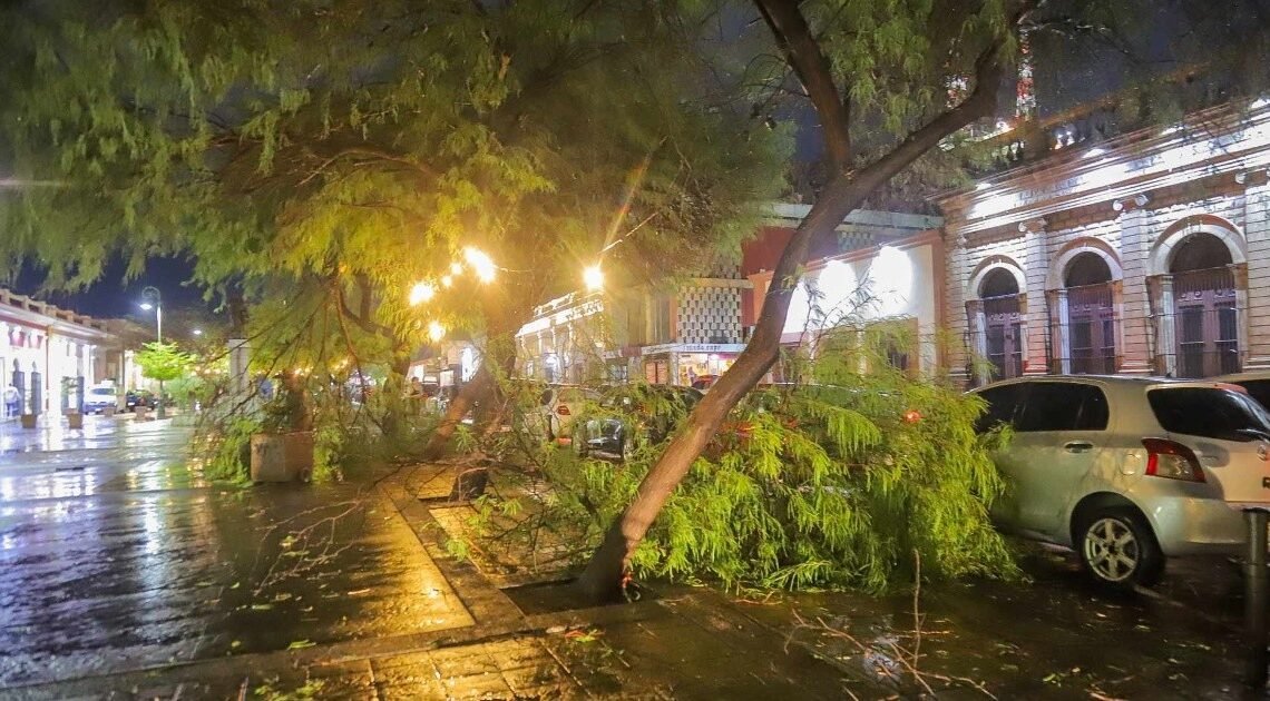 Limpieza y precaución lo pueden salvar durante una tormenta: Bomberos de Hermosillo