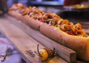 VIDEO | Hermosillo: En Hot Dogs El Compadre crean un “monstruo” de sabor