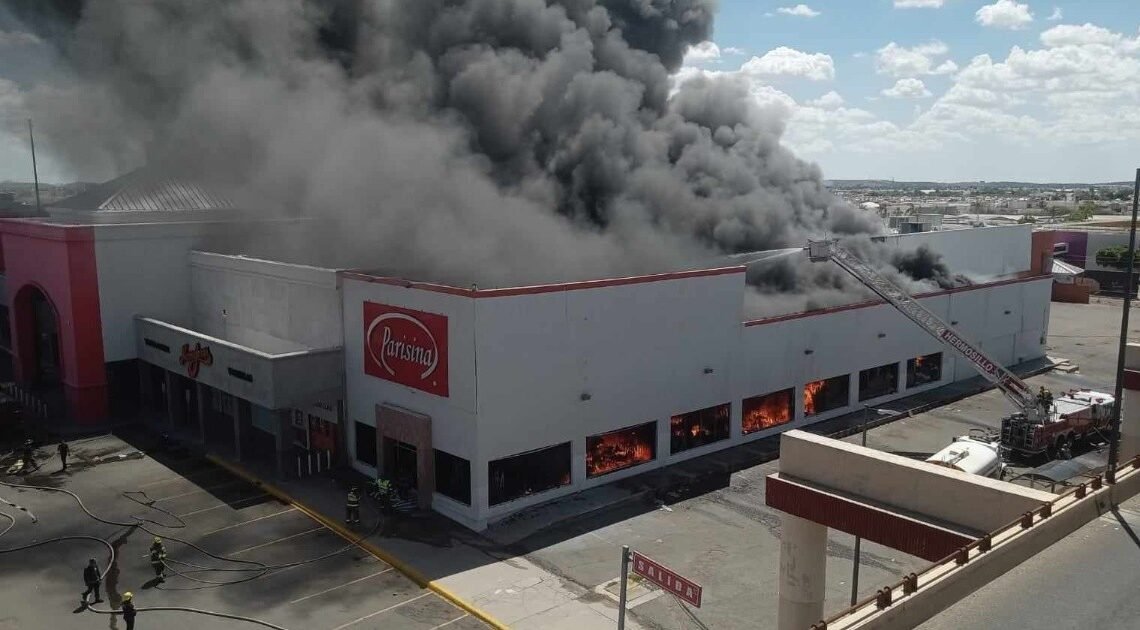 Incendio en Hermosillo: Arde tienda de telas “Parisina” en el Solidaridad ¿Qué fue lo que pasó?