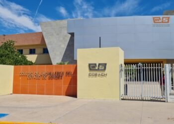 Hermosillo: Reubican a estudiantes de Cobach Villa Bonita por problema con aires acondicionados