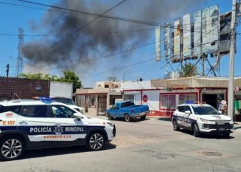 Última hora: Se registra incendio en taller mecánico de la colonia Ley 57 de Hermosillo