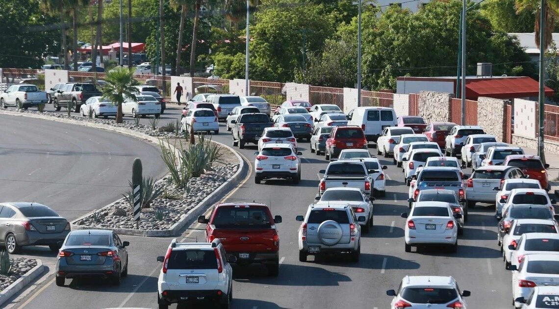 Hermosillo: Aumenta tráfico vehicular por regreso a clases en la Unison