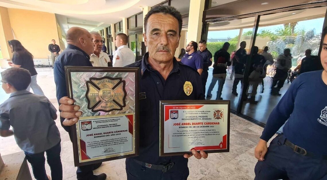 José Ángel Duarte es honrado como el Bombero del Año 2023 en Hermosillo José Ángel Duarte es honrado como el Bombero del Año 2023 en Hermosillo