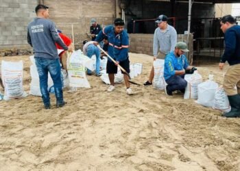 Operativo de Protección Civil en Bahía de Kino ante el huracán Hilary