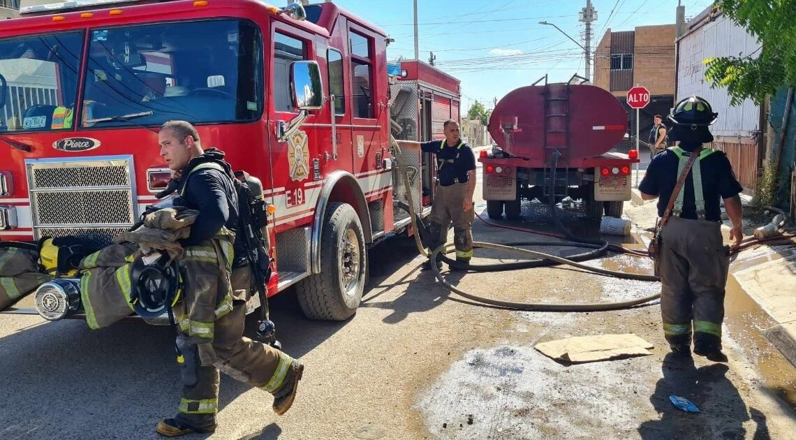 Hombre intenta salvar a niña en peligro durante incendio en casa