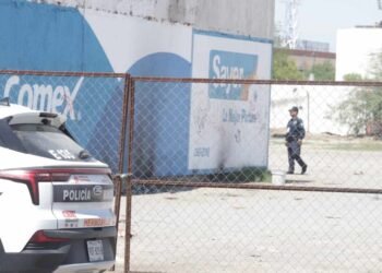 Hallan cuerpo de mujer tirado en baldío de Hermosillo