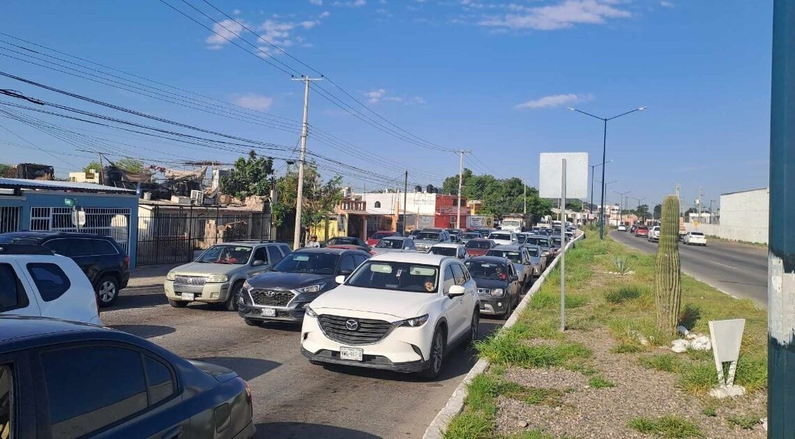 Hermosillo: Reportan lento pero fluido el tráfico en este regreso a clases