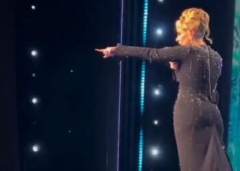 Adele Defiende a un Fan en Pleno Concierto en Las Vegas: ¡Un Gestor de Seguridad es Detenido!