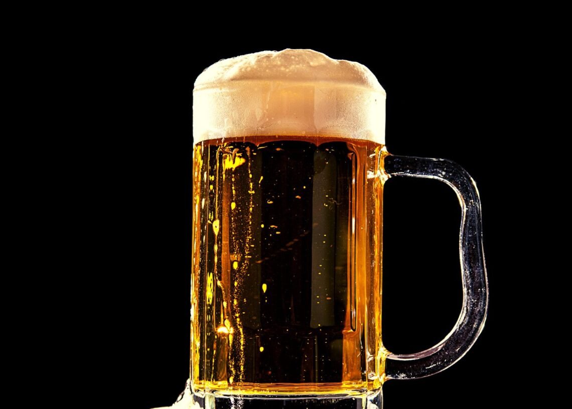 Día de la cerveza: ¿Dónde se vende la cerveza más cara y más barata del país?