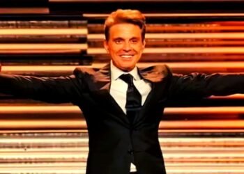 Un doble afirma que Luis Miguel fue reemplazado durante un concierto en su gira