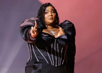 Lizzo se defiende de graves acusaciones de acoso y discriminación laboral