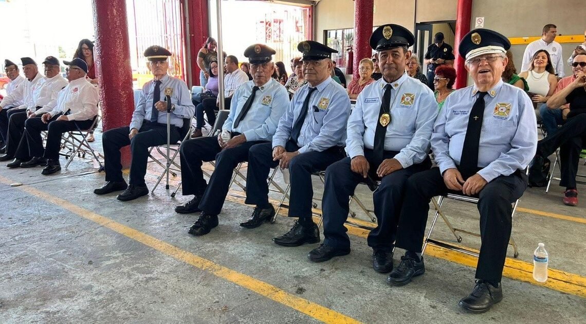 Inicia Ceremonia por el 77 Aniversario de la formación del Grupo de Bomberos de Hermosillo