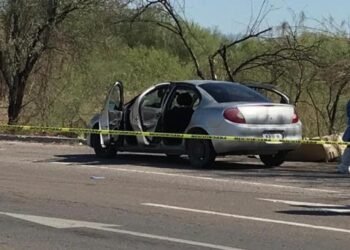 Hallan a hombre sin vida en carro abandonado al poniente de Hermosillo