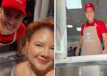 El actor Mauricio Ochmann sorprende atendiendo a clientes en una cafetería de Hermosillo