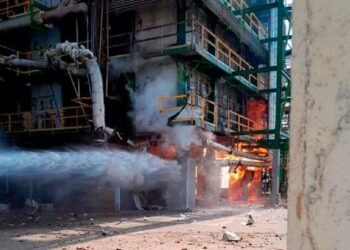 Incendio en petroquímico de Coatzacoalcos deja dos heridos