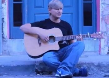 Su amor por la música supera todos los obstáculos; él es Jesús Márquez