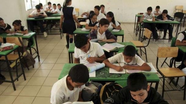 Maestros están inquietos por nuevos planes de estudio Maestros están inquietos por nuevos planes de estudio