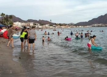 Hasta 435 dólares al día por visitante dejan turistas en Sonora