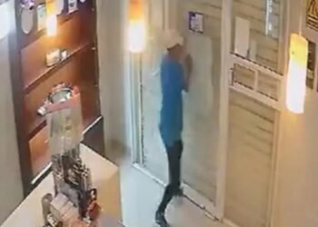 Empleada encierra a ladrón en panadería de Campeche; lo detienen
