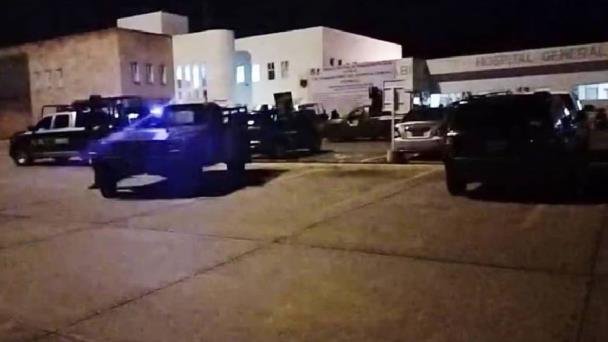 Comando secuestra a mujer y una niña en hospital de Zacatecas Comando secuestra a mujer y una niña en hospital de Zacatecas