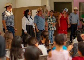 Unión Veléz Escalante llama a donar útiles escolares para 60 niños y niñas