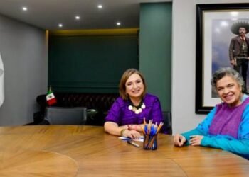 Xóchitl Gálvez y Beatriz Paredes sostienen reunión