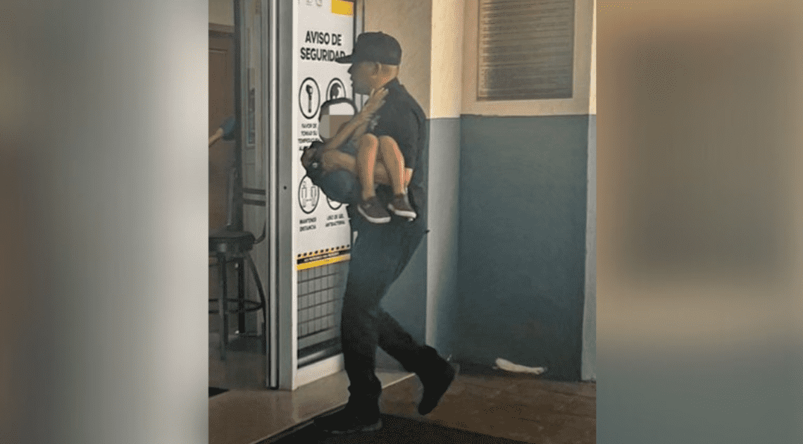 Policía de Hermosillo traslada a menor de 5 años al hospital tras accidente