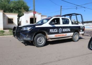 Choque triple deja un saldo de cuatro personas lesionadas en Hermosillo
