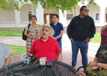Exigen estudiantes de Unison restitución de becas Conacyt