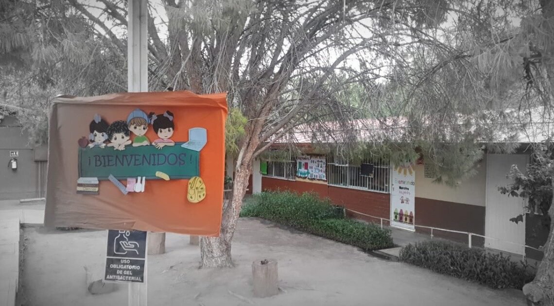 Protestan Padres de Familia por instalación de antena en kínder de Hermosillo